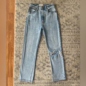 Abercrombie Ultra High Rise Ankle Straight Jeans